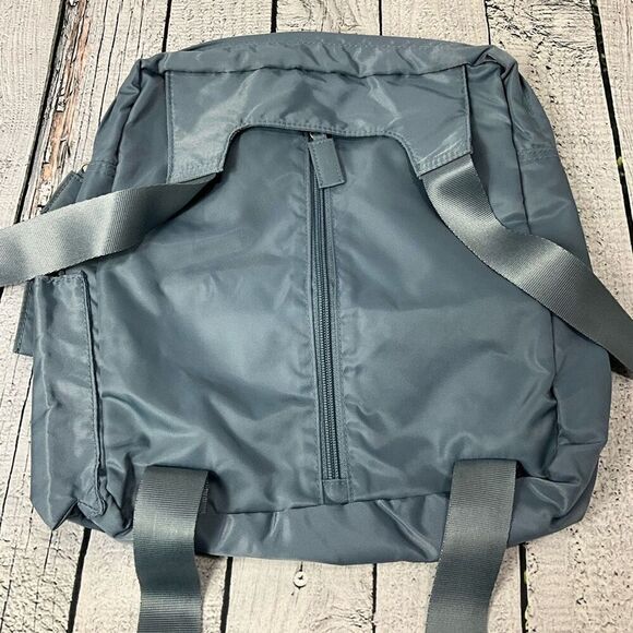 KENNETH COLE REACTION Small Backpack - Picture 5 of 7